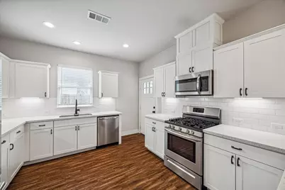 2515 Delafield Street, Houston, TX 77023 - Photo 2