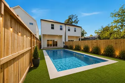 833 W 25th Street, Houston, TX 77008 - Photo 4