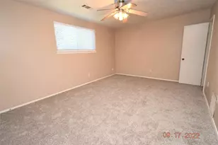1911 Westlake Rd, Houston, TX 77062 - Photo 12