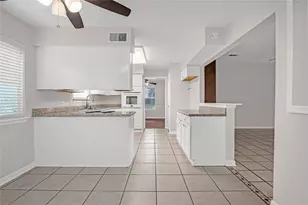 18230 Caprice Ln, Houston, TX 77058 - Photo 14