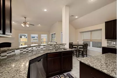 4606 Clara Rose Lane, Katy, TX 77449 - Photo 8