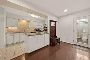 5826 Doliver Dr, Houston, TX 77057 - Photo 12