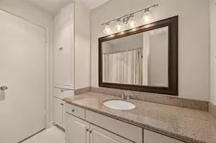 5826 Doliver Dr, Houston, TX 77057 - Photo 38