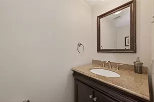 5826 Doliver Dr, Houston, TX 77057 - Photo 24