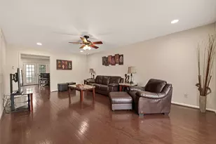 5826 Doliver Dr, Houston, TX 77057 - Photo 8