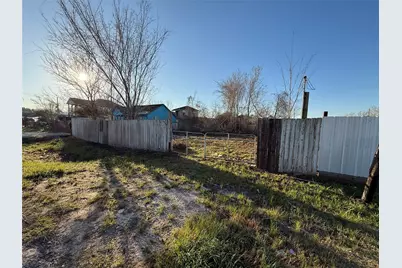 1703 Avenue C, Fresno, TX 77545 - Photo 4