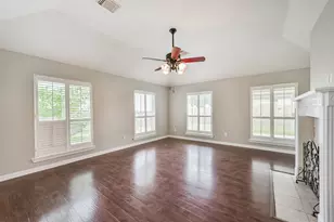 4901 Archway Dr, La Porte, TX 77571 - Photo 14