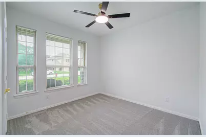 715 S Chamfer Way, Crosby, TX 77532 - Photo 8