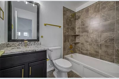 715 S Chamfer Way, Crosby, TX 77532 - Photo 32