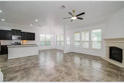 715 S Chamfer Way, Crosby, TX 77532 - Photo 4