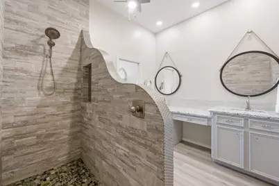 2 Regency Point, Montgomery, TX 77356 - Photo 20