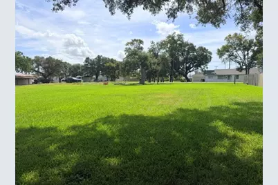 506 Hinken Street, Clute, TX 77531 - Photo 6