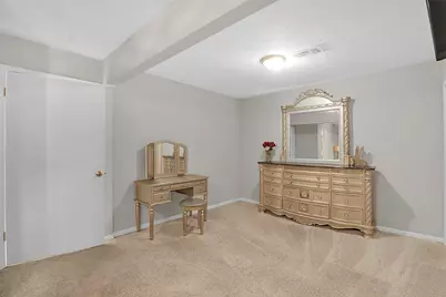 110 S 9th Street, Highlands, TX 77562 - Photo 10