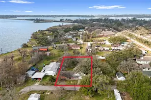 110 S 9th St, Highlands, TX 77562 - Photo 2