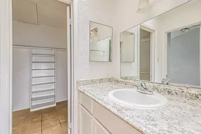 6633 W Airport Boulevard #502, Houston, TX 77035 - Photo 14