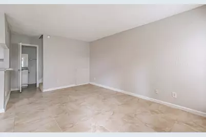 6633 W Airport Boulevard #502, Houston, TX 77035 - Photo 1