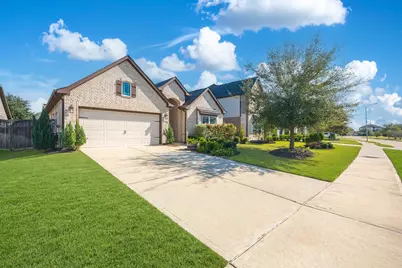3439 Crescent Vista Drive, Fulshear, TX 77441 - Photo 2
