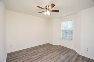 8051 Bay Branch Dr, The Woodlands, TX 77382 - Photo 18