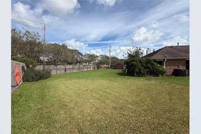 2103 Kingfisher Court, League City, TX 77573 - Photo 14