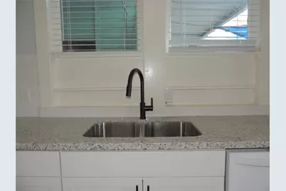 3701 Bradley Street, Houston, TX 77009 - Photo 10