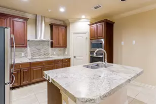 13417 Preston Cliff Ct, Houston, TX 77077 - Photo 10