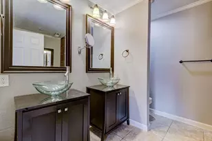 6444 Burgoyne Rd, Houston, TX 77057 - Photo 14