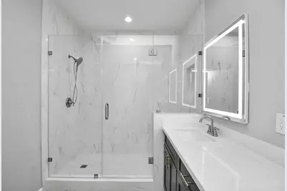 5941 Southlea Street, Houston, TX 77033 - Photo 22