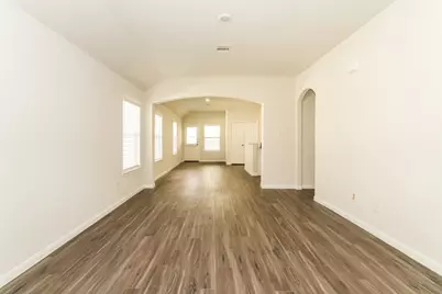 5638 Amelia Plantation Drive, Katy, TX 77449 - Photo 6