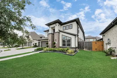 30706 Thicket Court, Fulshear, TX 77441 - Photo 4