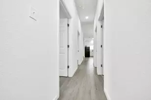 318 Tennessee St, Houston, TX 77029 - Photo 32