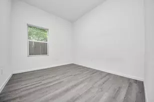 318 Tennessee St, Houston, TX 77029 - Photo 42