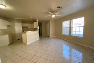 311 Willowick St, Tomball, TX 77375 - Photo 2