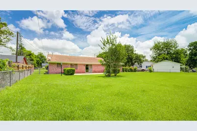 119 Poppy Street, Lake Jackson, TX 77566 - Photo 34