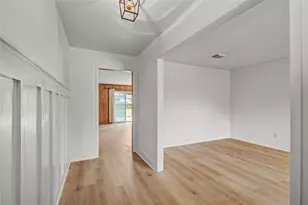 119 Poppy St, Lake Jackson, TX 77566 - Photo 4