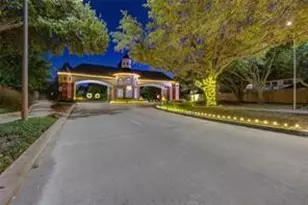 13607 Starlight Harbour Ct, Houston, TX 77077 - Photo 42