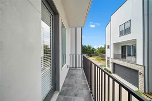 8411 Hempstead Rd, Houston, TX 77008 - Photo 20