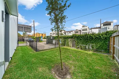 8411 Hempstead Road #A, Houston, TX 77008 - Photo 32