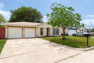 12127 Glen Hollow Dr, Houston, TX 77048 - Photo 1
