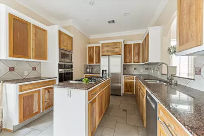 3515 Yupon Street, Houston, TX 77006 - Photo 14