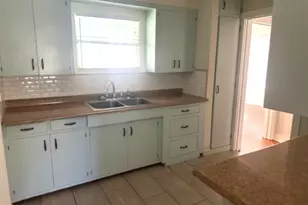 312 Prospect Dr, Trinity, TX 75862 - Photo 4