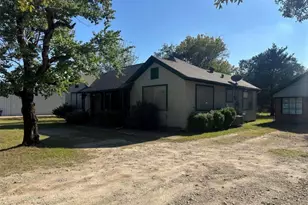 312 Prospect Dr, Trinity, TX 75862 - Photo 2