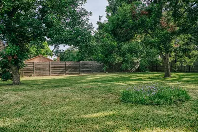 511 Crockett Street, Brenham, TX 77833 - Photo 48