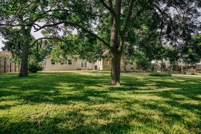 511 Crockett Street, Brenham, TX 77833 - Photo 44