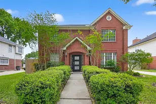 211 Aberdeen St, Stafford, TX 77477 - Photo 1