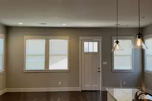 905 W 15th 1/2 St, Houston, TX 77008 - Photo 1