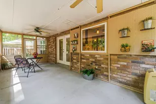 11 Thorn Berry Pl, The Woodlands, TX 77381 - Photo 42