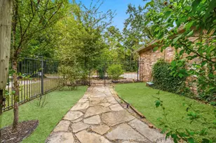 11 Thorn Berry Pl, The Woodlands, TX 77381 - Photo 44