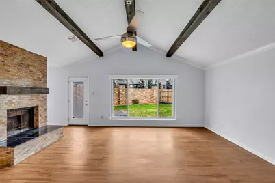 1806 Meadowlocke Lane, Sugar Land, TX 77478 - Photo 12