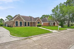 19806 Bambiwoods Ct, Humble, TX 77346 - Photo 2
