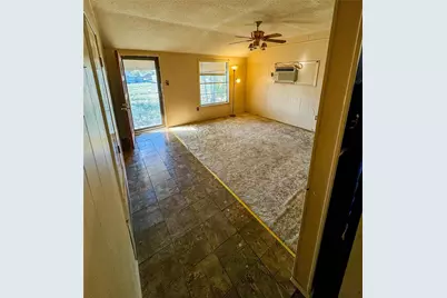 4672 Rakowitz Road, Adkins, TX 78101 - Photo 12